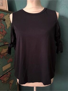 H&M Black Cold-Shoulder Tie-Sleeve Tank Top